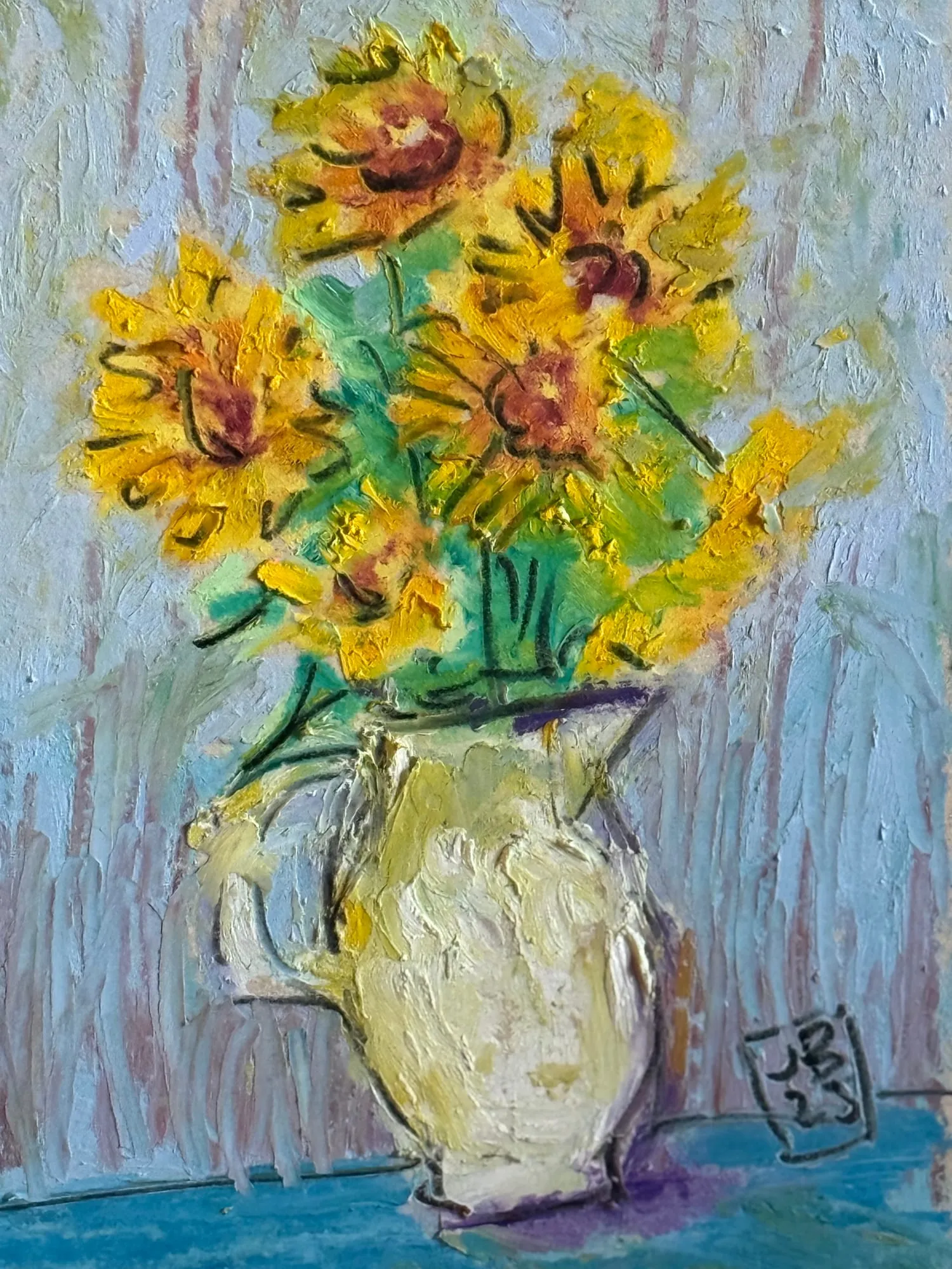 Girasoles amarillos en una jarra blanca, óleo pastel sobre fondo azul claro